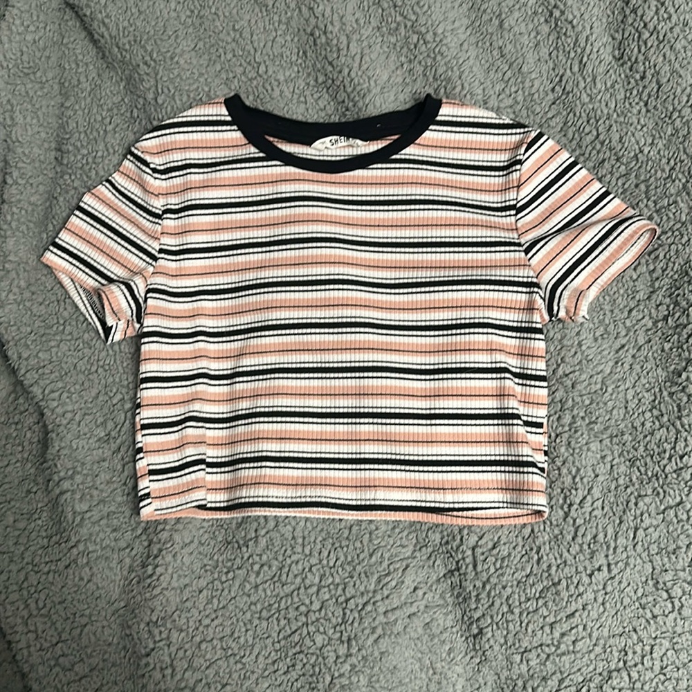 cropped striped shirt